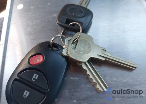 2013 Toyota Highlander Base V6 from USA, damaged, VIN 5TDBK3EHXDS227685